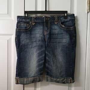 SO Denim Bermuda Shorts Juniors  Sz 11 NWOT
